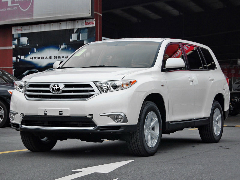 租車時(shí)司機(jī)朋友需要知道的轉(zhuǎn)彎技巧
